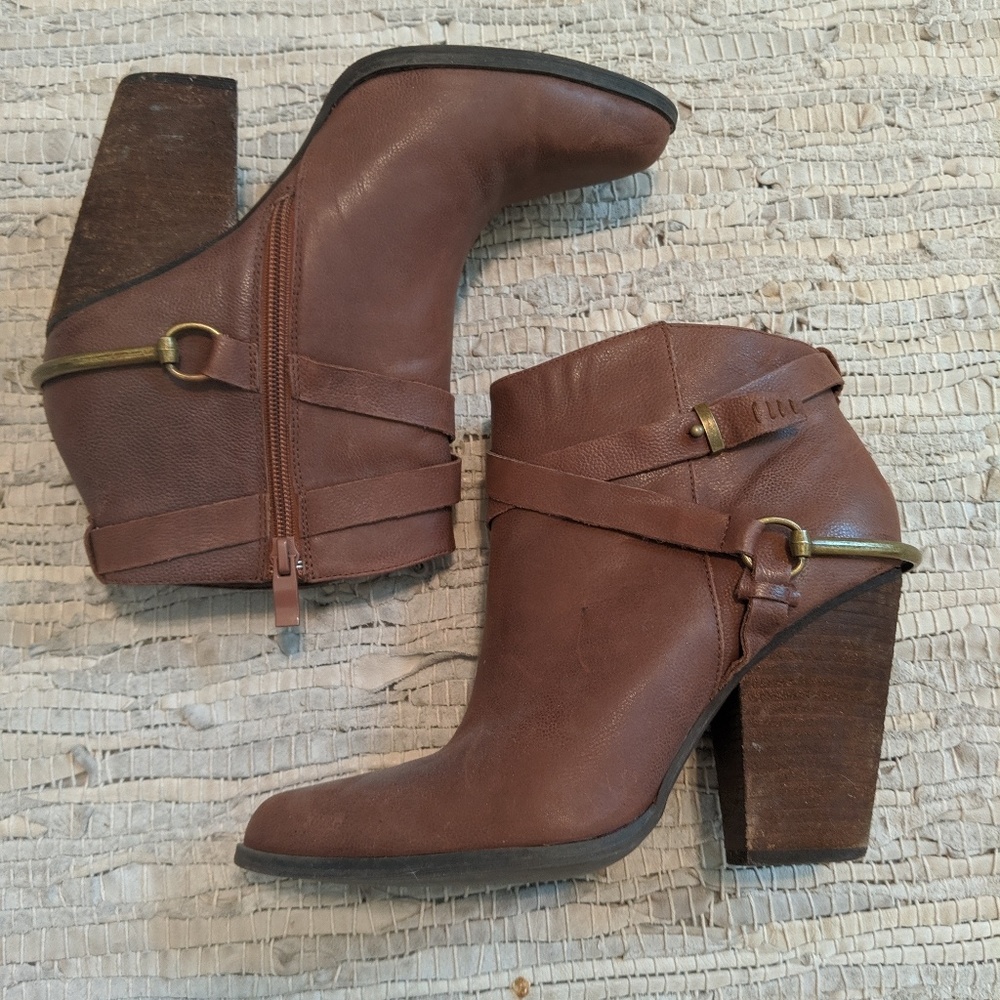 Very Volatile boho booties